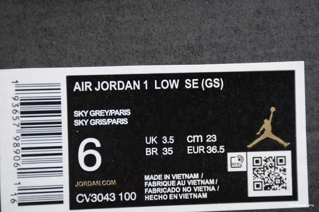 Low Jordan Air “Paris” 1 CV3043-100 0913